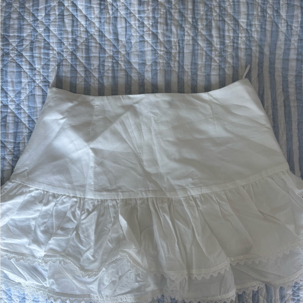 Zara White Ruffled Mini Skirt